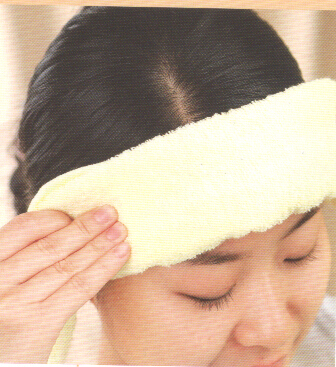 太阳穴缠毛巾治疗头痛